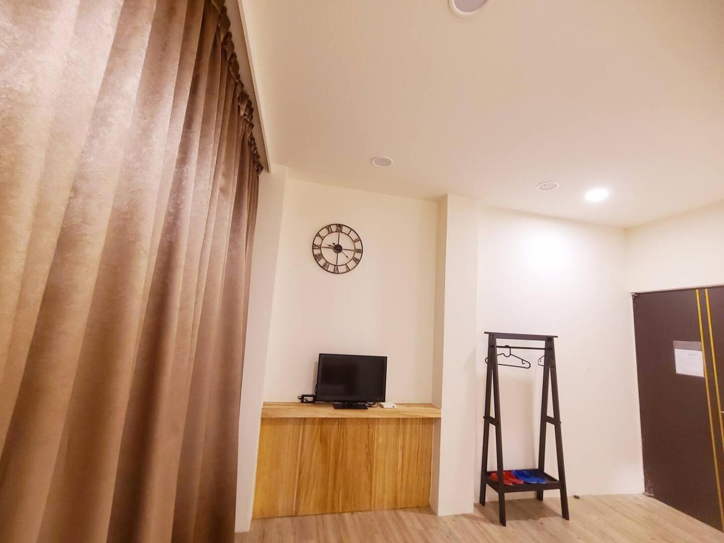 Vercareless Fengjia Taichung Exterior foto